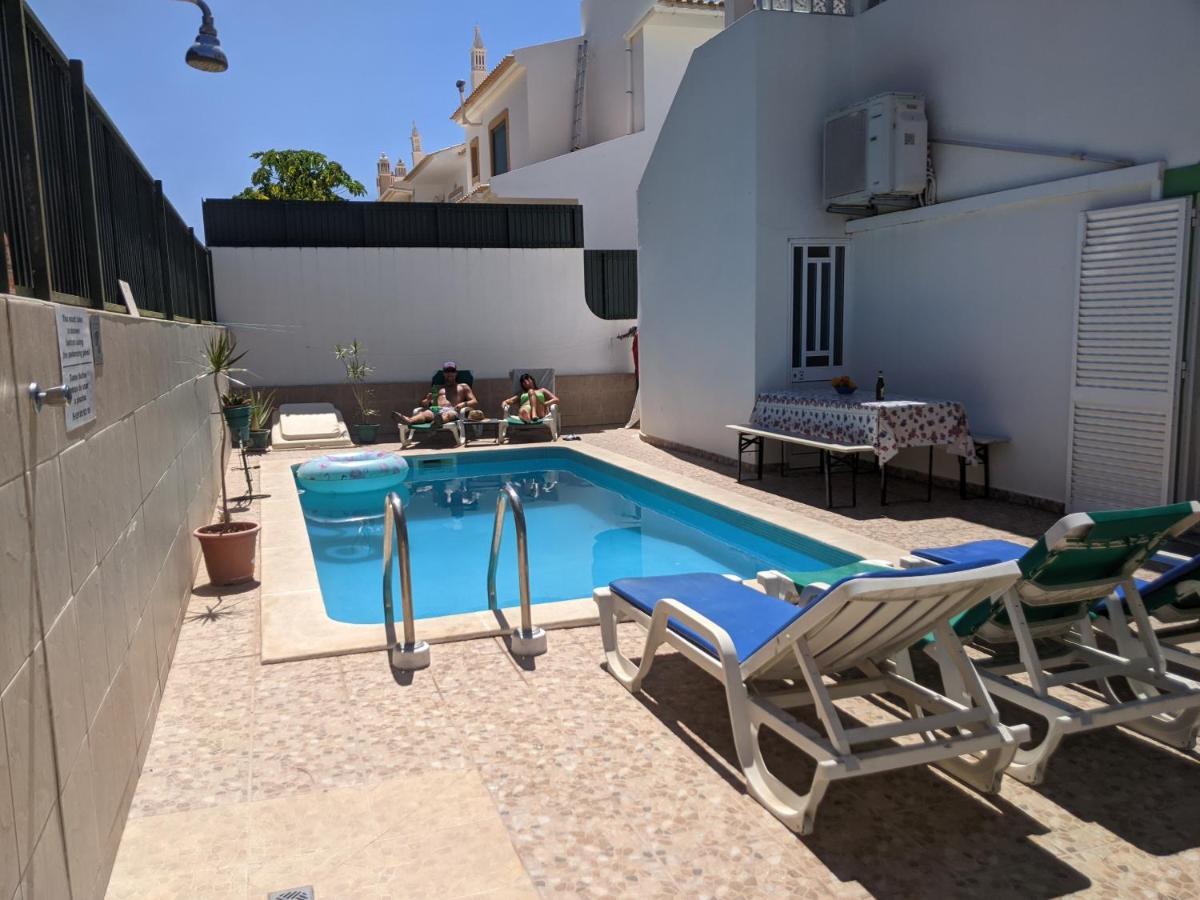 Dolphin House Hostel Faro Bagian luar foto
