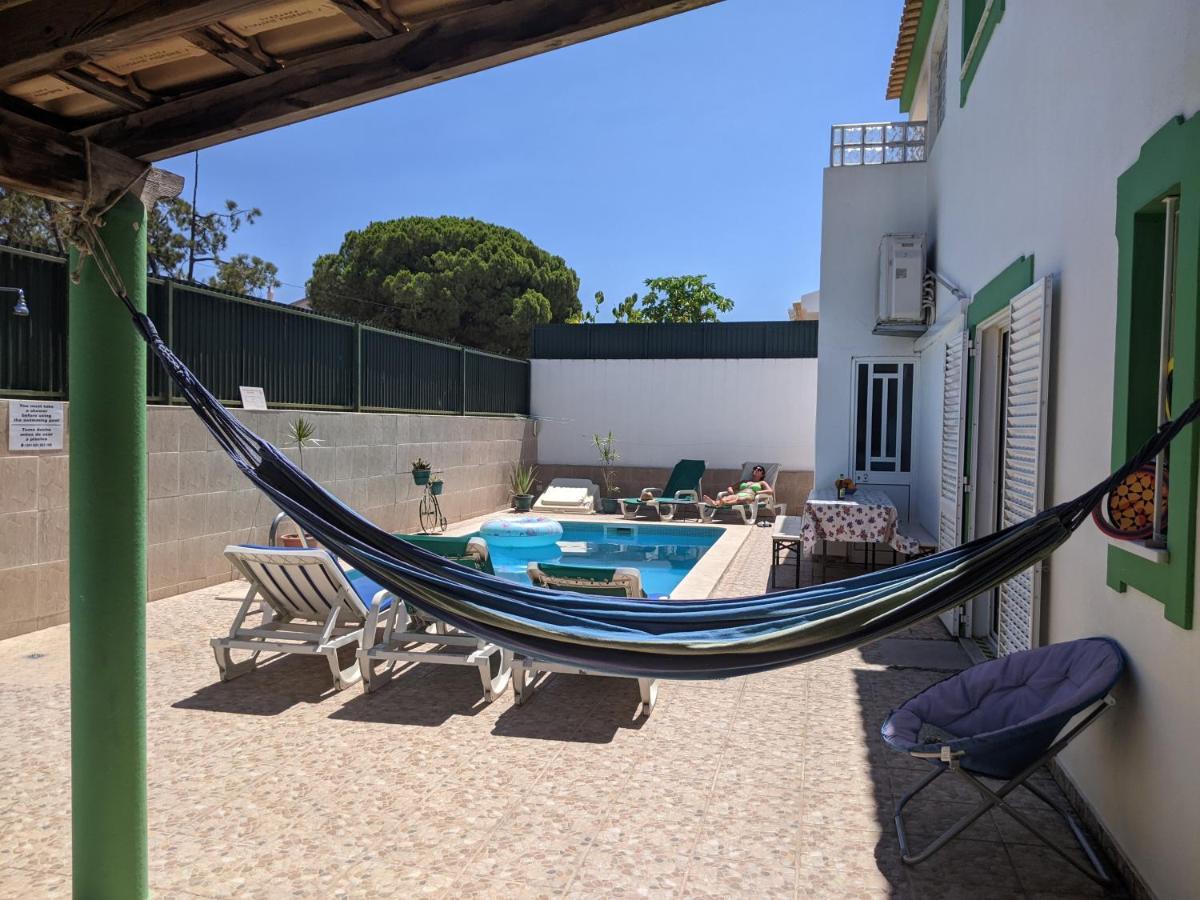 Dolphin House Hostel Faro Bagian luar foto
