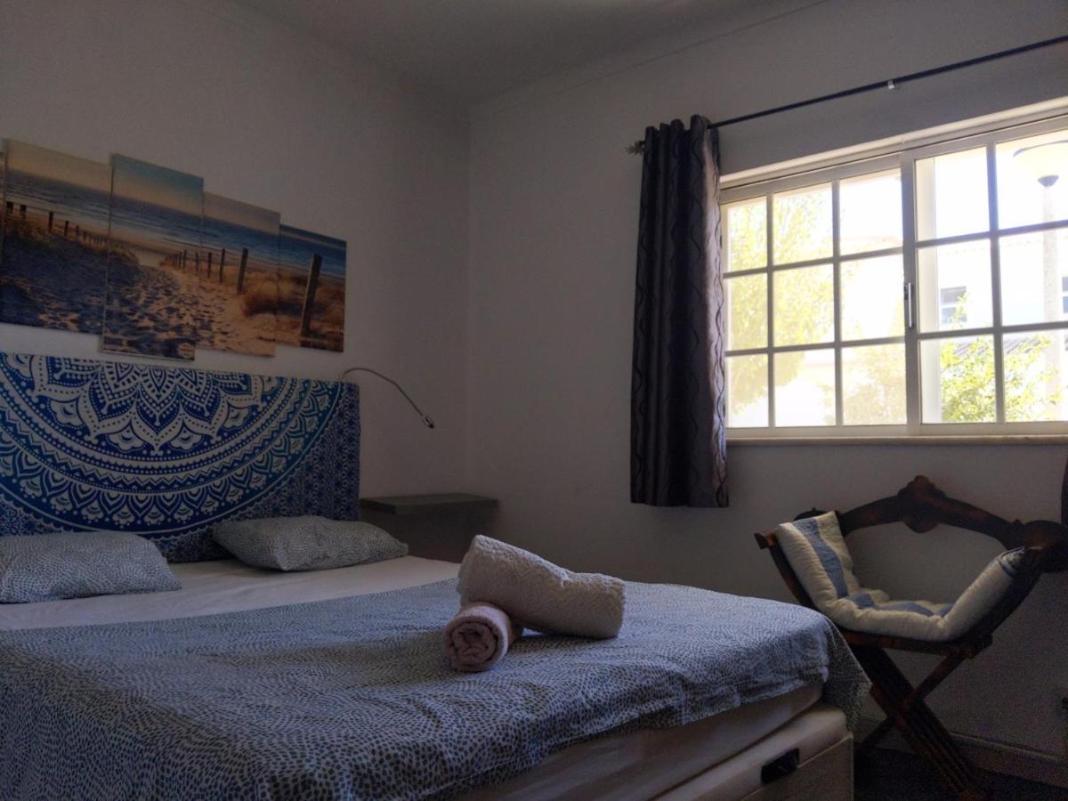 Dolphin House Hostel Faro Bagian luar foto